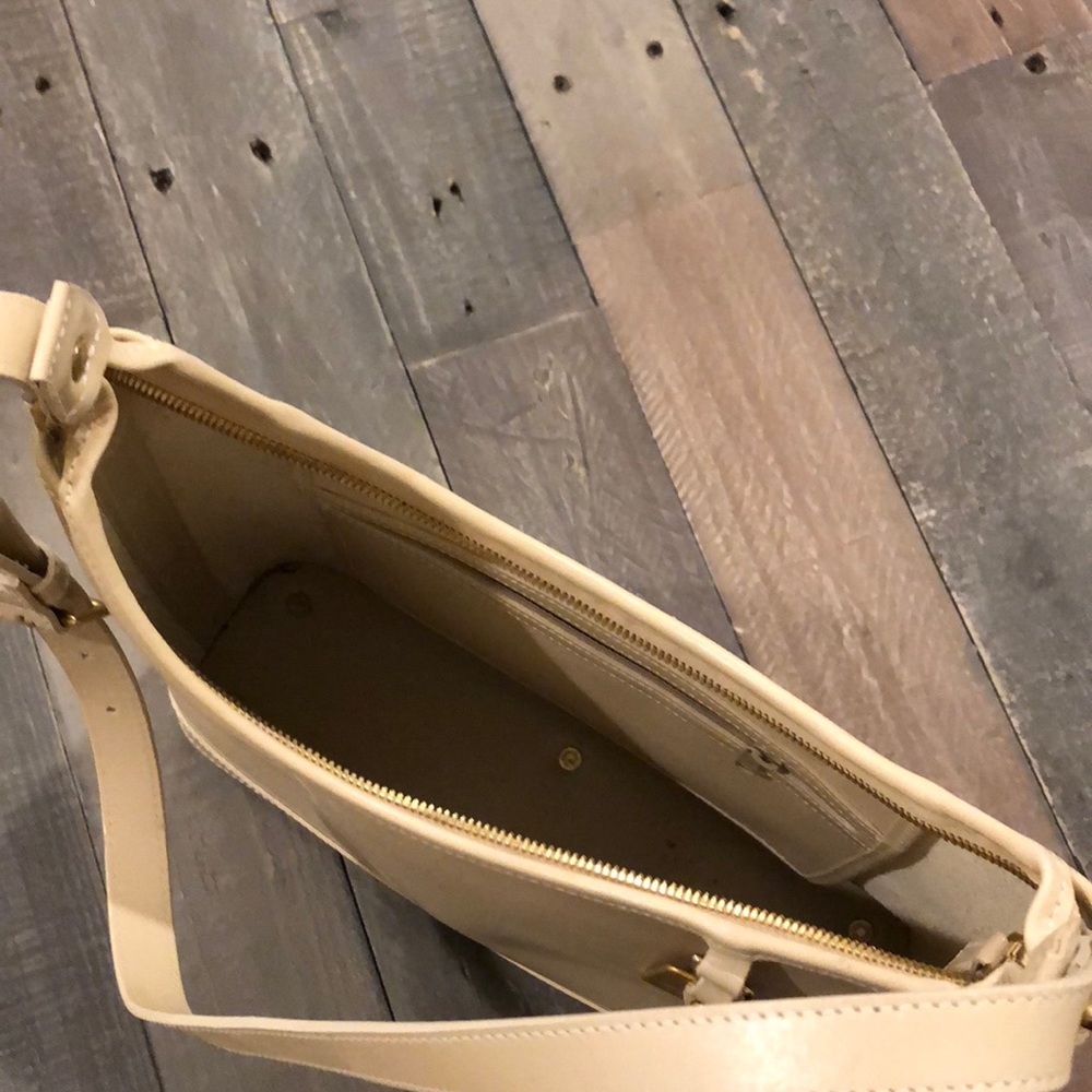 Purse - Picture 2 of 6